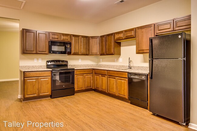 Building Photo - 7150 Somerset Springs Dr