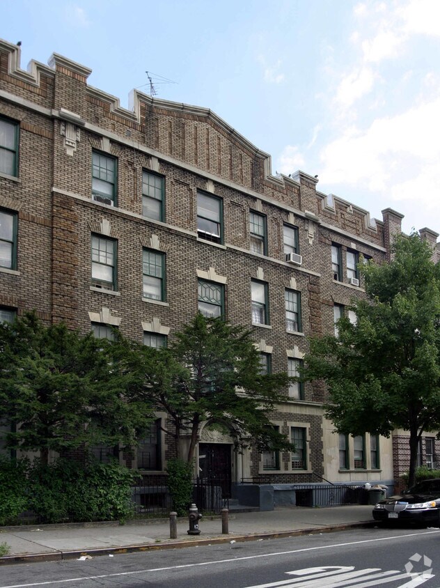 Primary Photo - 2023 Bedford Ave