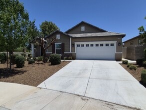 Building Photo - 31810 Ives Ct