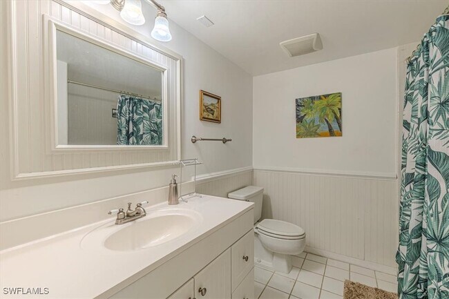 Foto del edificio - 4912 Tamiami Trl E