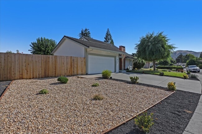 Building Photo - 2916 Biddleford Dr