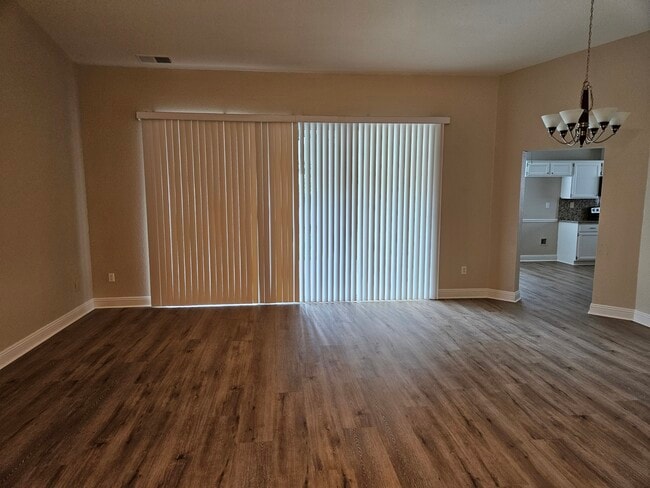 Building Photo - 2348 Country Manor Dr