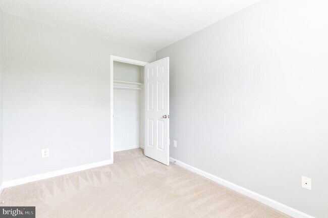 Foto del edificio - 129 Fort Evans Rd SE