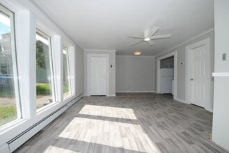 230 Farewell Ave
