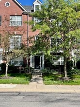 Building Photo - 11715 Anton Dr