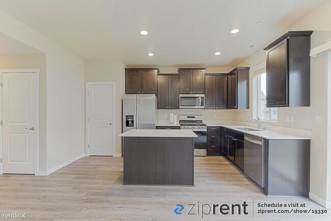 Foto del edificio - 3 br, 2.5 bath House - 4559 Sand Dollar St...