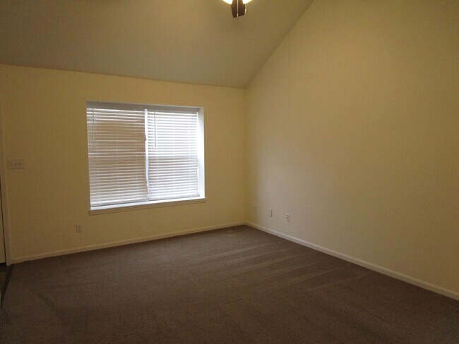 Building Photo - 3509-3511 LaMesa Dr.