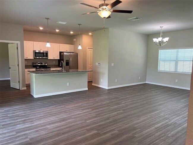 Building Photo - Newer construction home in North Port