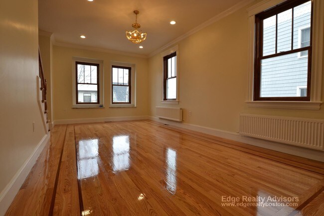 Building Photo - 46 Gerrish St
