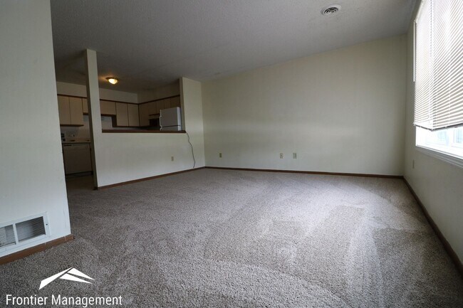 Foto del edificio - 2528 Candlecrest Cir