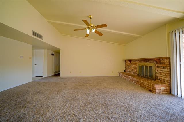 Foto del edificio - 6218 Fallbrook Dr