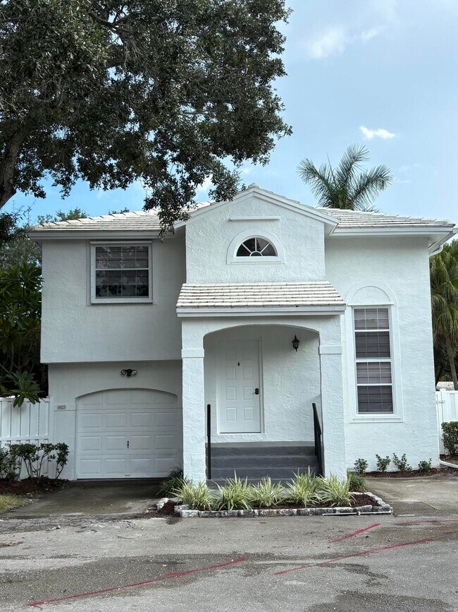 Building Photo - 9825 NW 2nd Ct