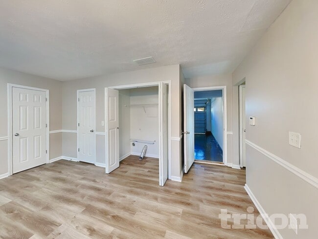 Building Photo - 40 Deadwood Ln