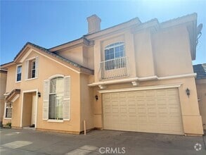 Building Photo - 929 W Duarte Rd