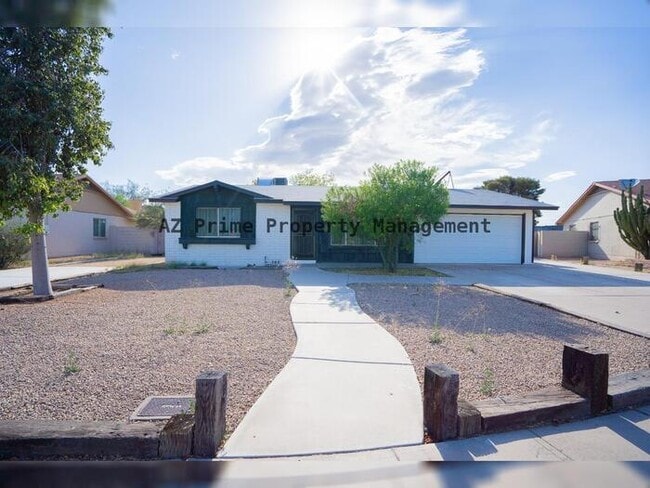 Photo - 3142 N 78th Dr House