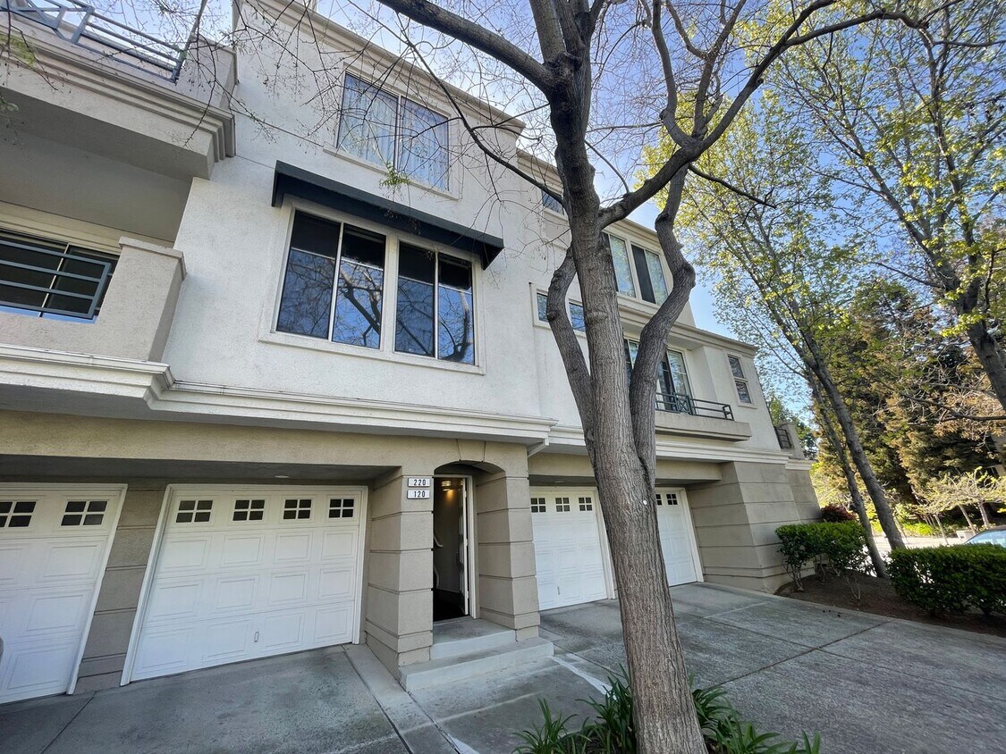 Photo - 450 Navaro Way #120