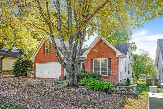 Photo - 306 Crooked Oak Ct House