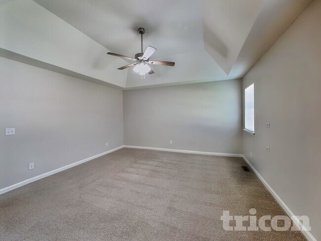 Foto del edificio - 1056 Stirrup Pl NW