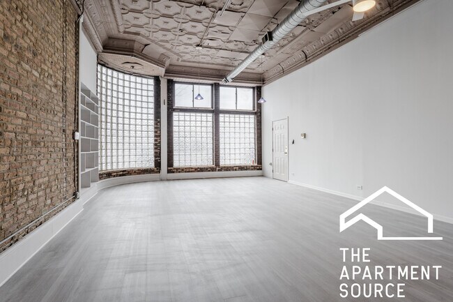 Foto del edificio - 1621 N Kedzie Ave