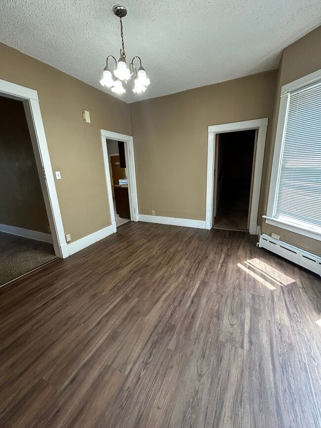 Building Photo - 24 Broadwater Ave