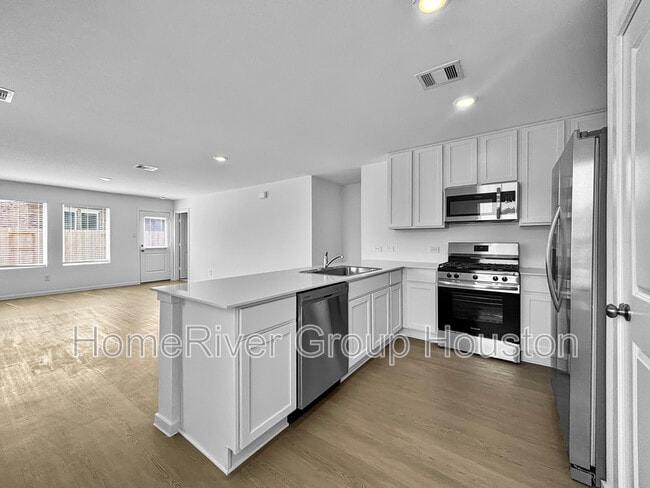 Building Photo - 5823 Standpiper Lp