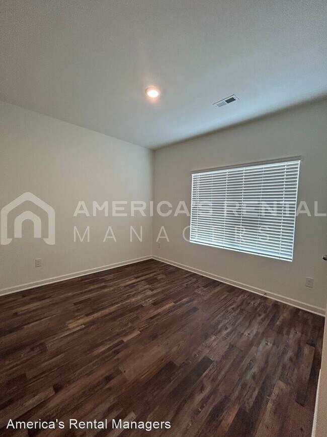 Building Photo - 4 br, 2 bath House - 5293 Meadow Ridge Trail