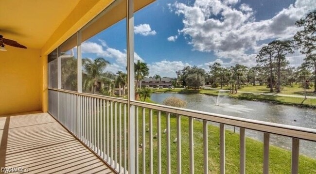 Foto del edificio - 15250 Riverbend Blvd