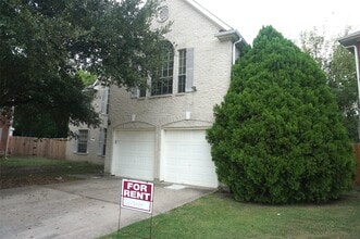Building Photo - 6628 Sharpstown Green Cir