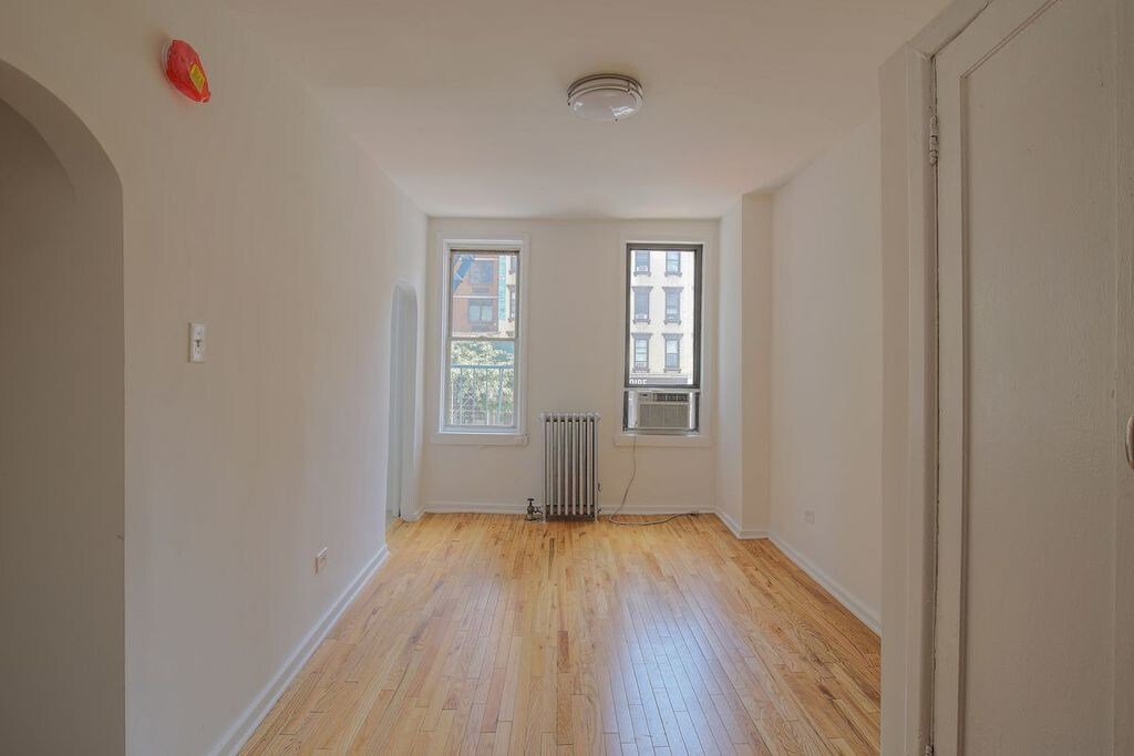 Foto principal - 1009 2nd Ave