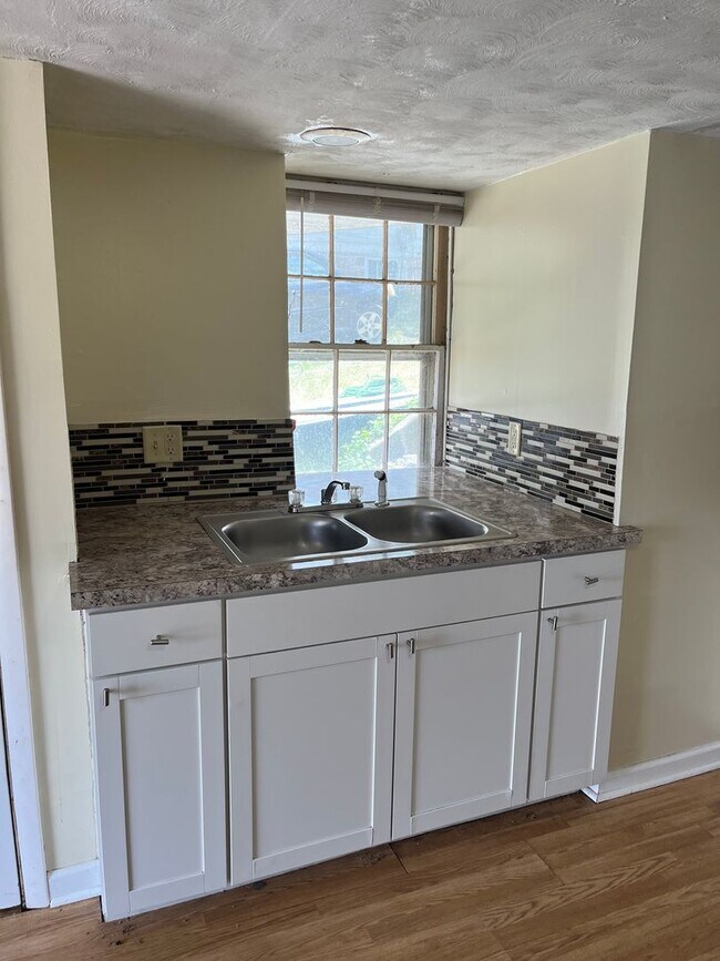 85 Coldspring Rd Unit 8 Coldspring, Fayetteville, PA 17222 Room for