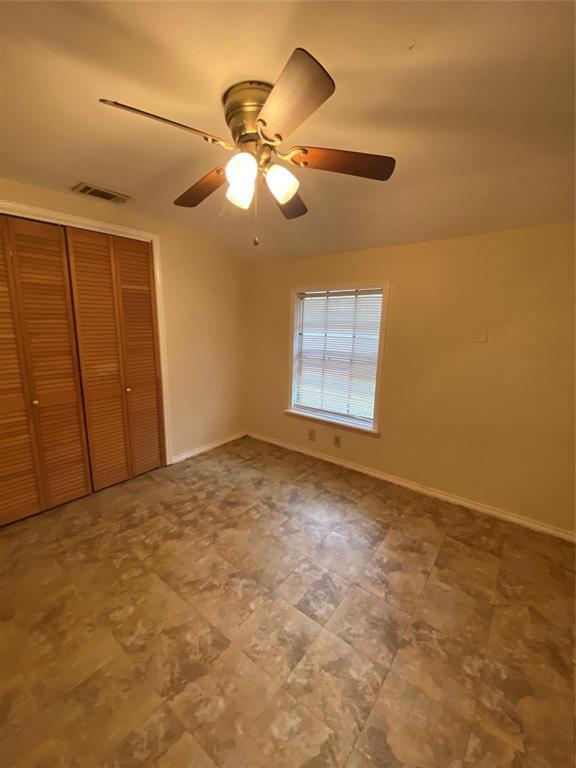 Foto del edificio - 1229 E Kyle Rd
