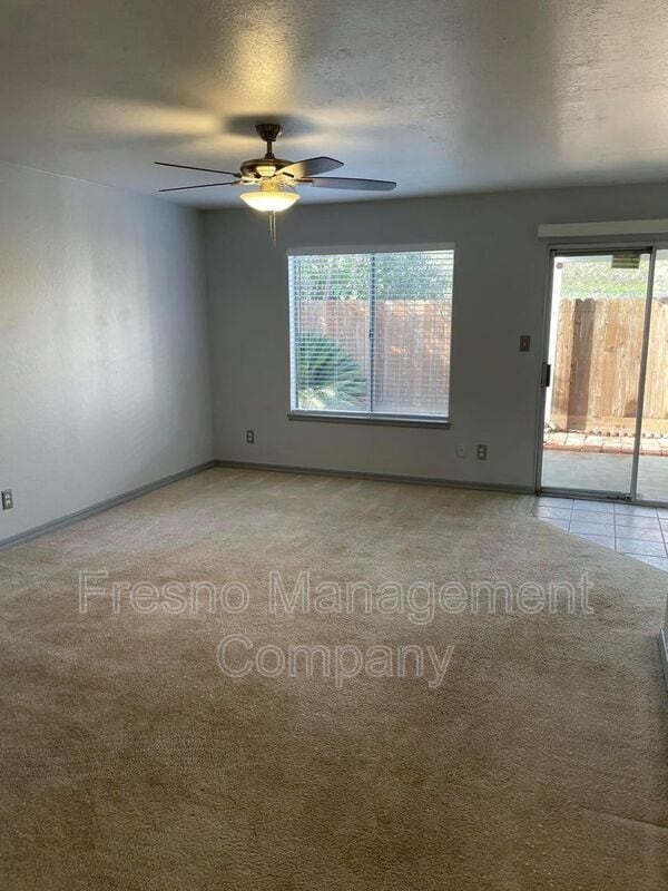 Building Photo - 4909 N Winery Cir