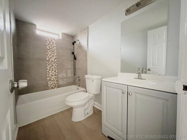 Foto del edificio - 1501 Crescent Cir