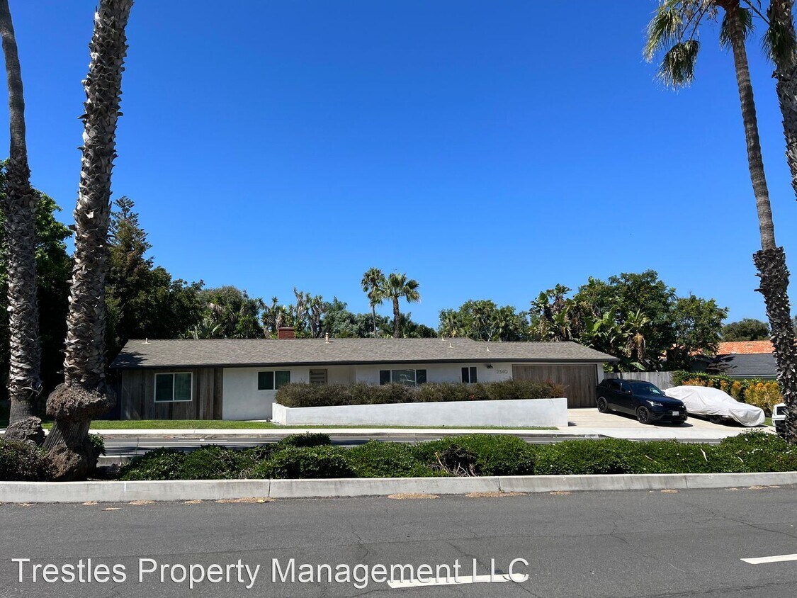Primary Photo - 3 br, 2 bath House - 2340 South Ola Vista