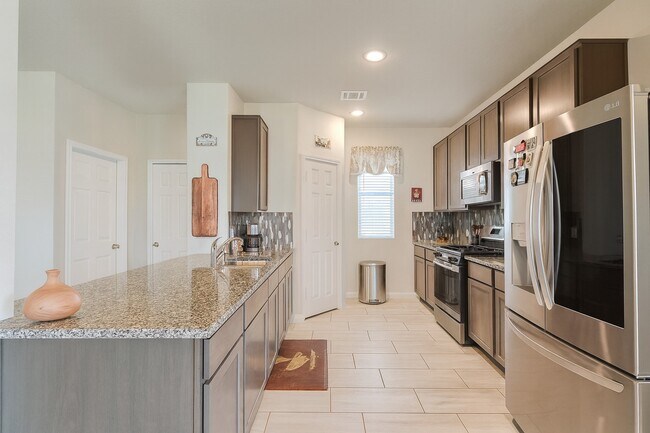 Building Photo - 14802 Black Rail Dr
