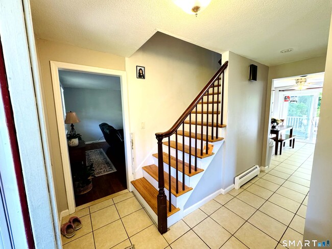 Building Photo - 31 Juniper Ln