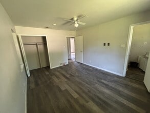 Building Photo - 1300 Timberlake Cir