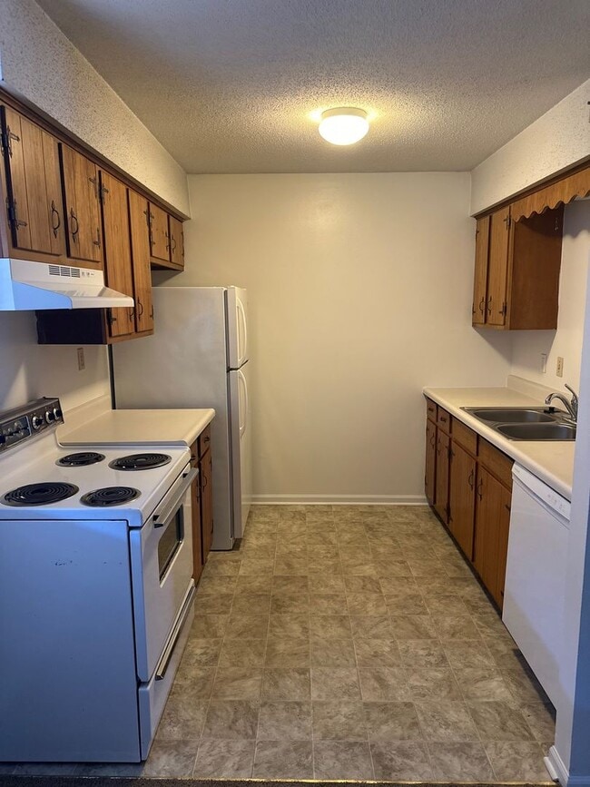 Interior Photo - Stadium Apartments