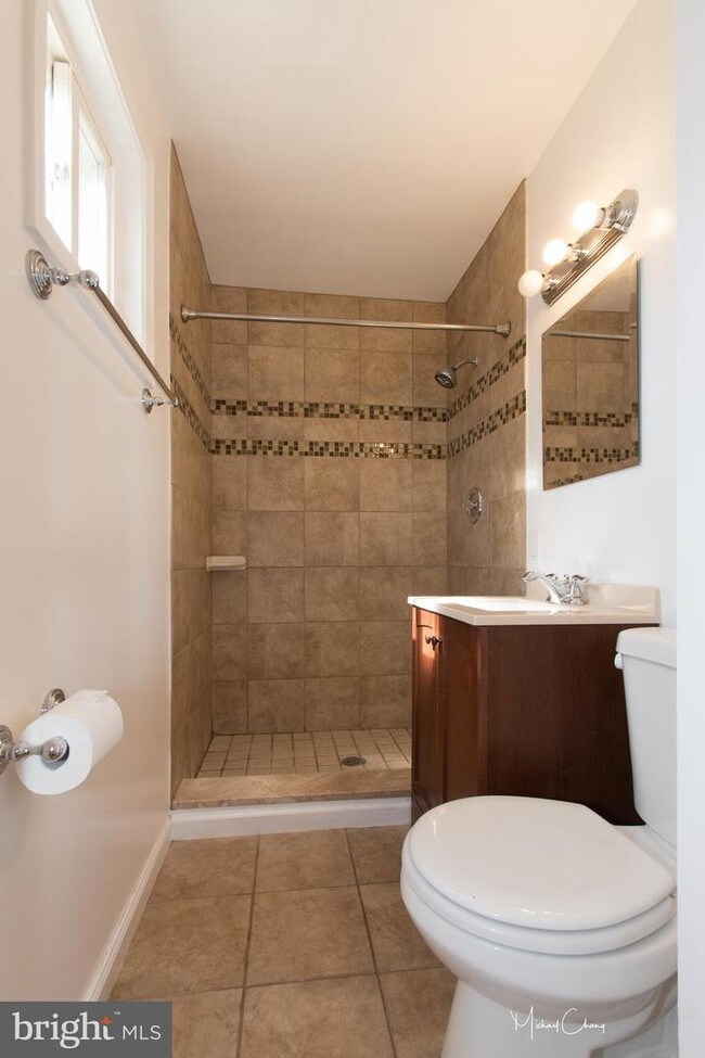 Foto del edificio - 11613 Greenlane Dr