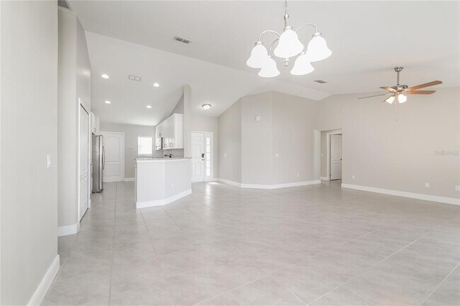 Building Photo - 419 Britten Dr