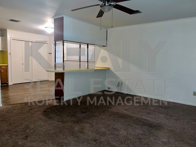 Building Photo - 4 bedroom home right by Lafayette High Sch...