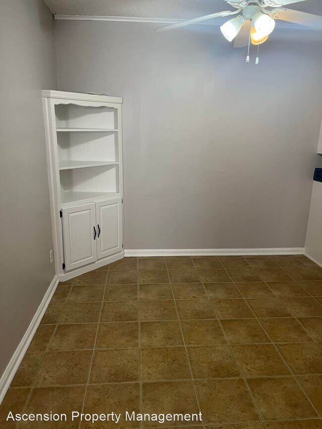 Foto del edificio - 2 br, 1 bath House - 5638 N Lewis Ave