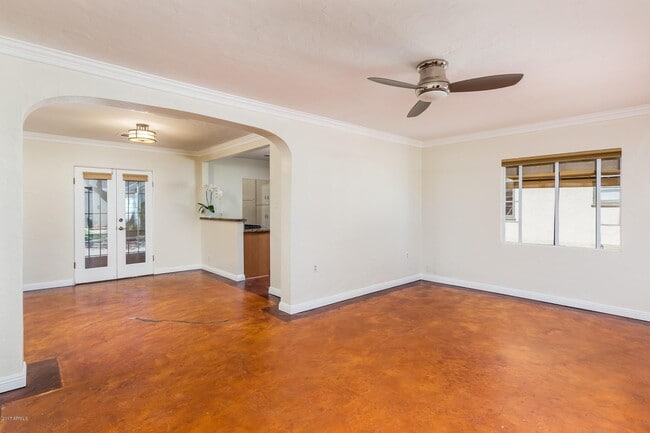 sala de estar y comedor - 2010 N 16th Ave