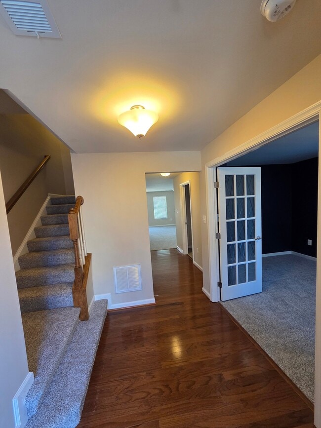 Building Photo - 5435 Double Day Ln