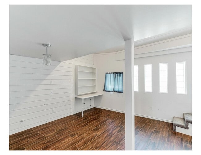 Foto del edificio - 13902 Paradise Valley Dr