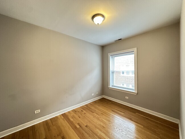 Foto del edificio - 3259 N Clifton Ave