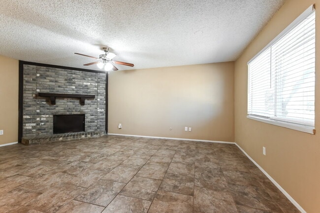 Foto del edificio - 1522 Sunset Ln