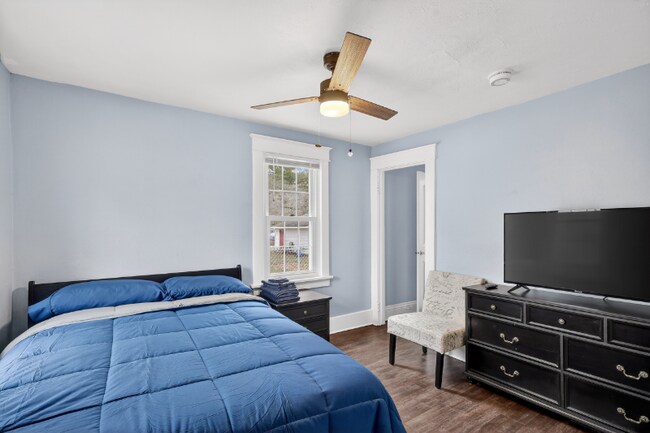 Foto del edificio - 430 N Linden St