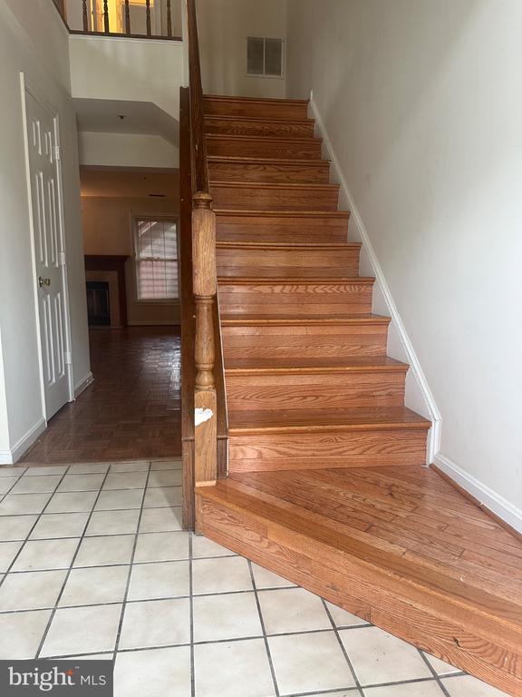 Foto del edificio - 16424 Pleasant Hill Ct