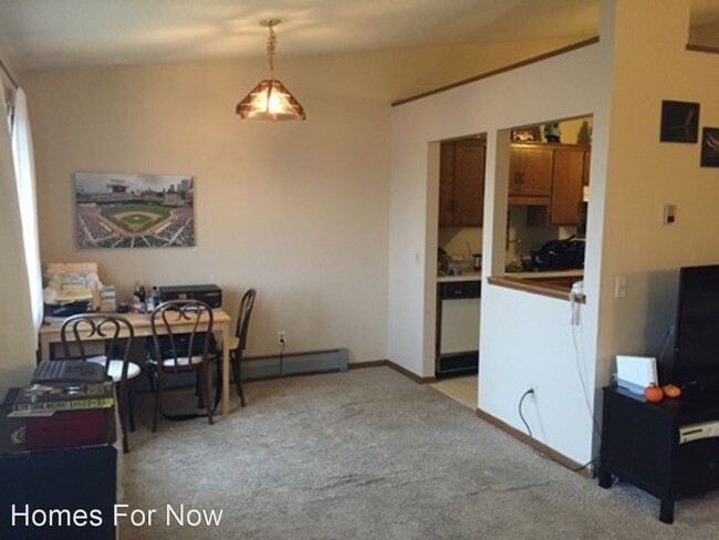 Building Photo - 2 br, 1 bath House - 14827 Endicott Way #314